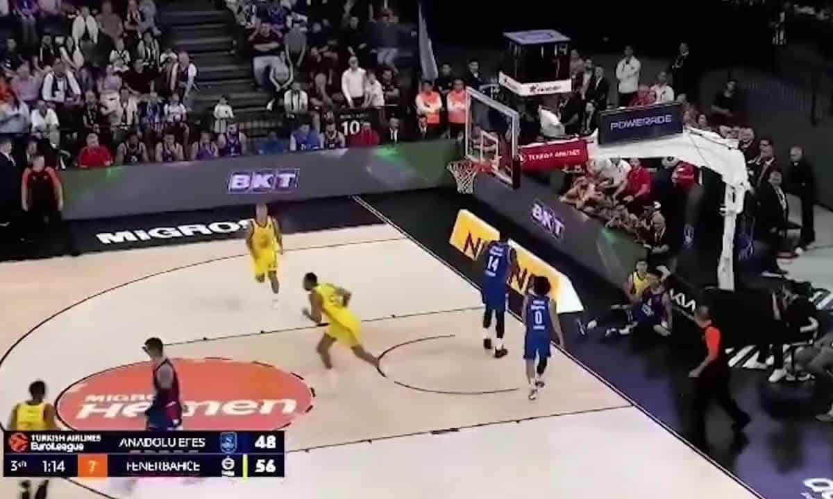 Bagarre insolite en Euroliga : morsures et expulsions au programme !