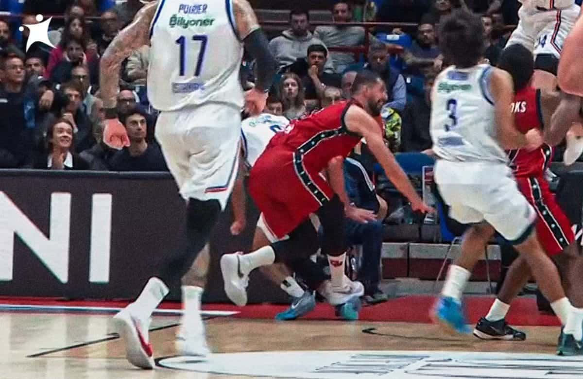 Choc sur le parquet : Mirotic tombe, le tobillo de Larkin en péril