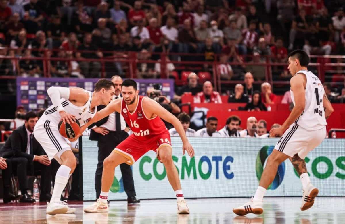 Real Madrid submergé à El Pireo, la victoire à l'extérieur se fait attendre