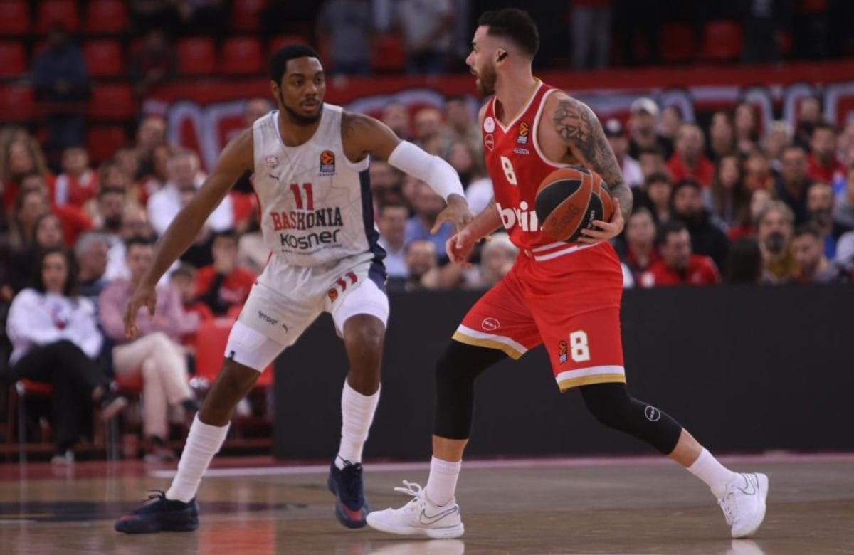 Baskonia s'effondre face à l'Olympiacos malgré la bravoure de Fournier