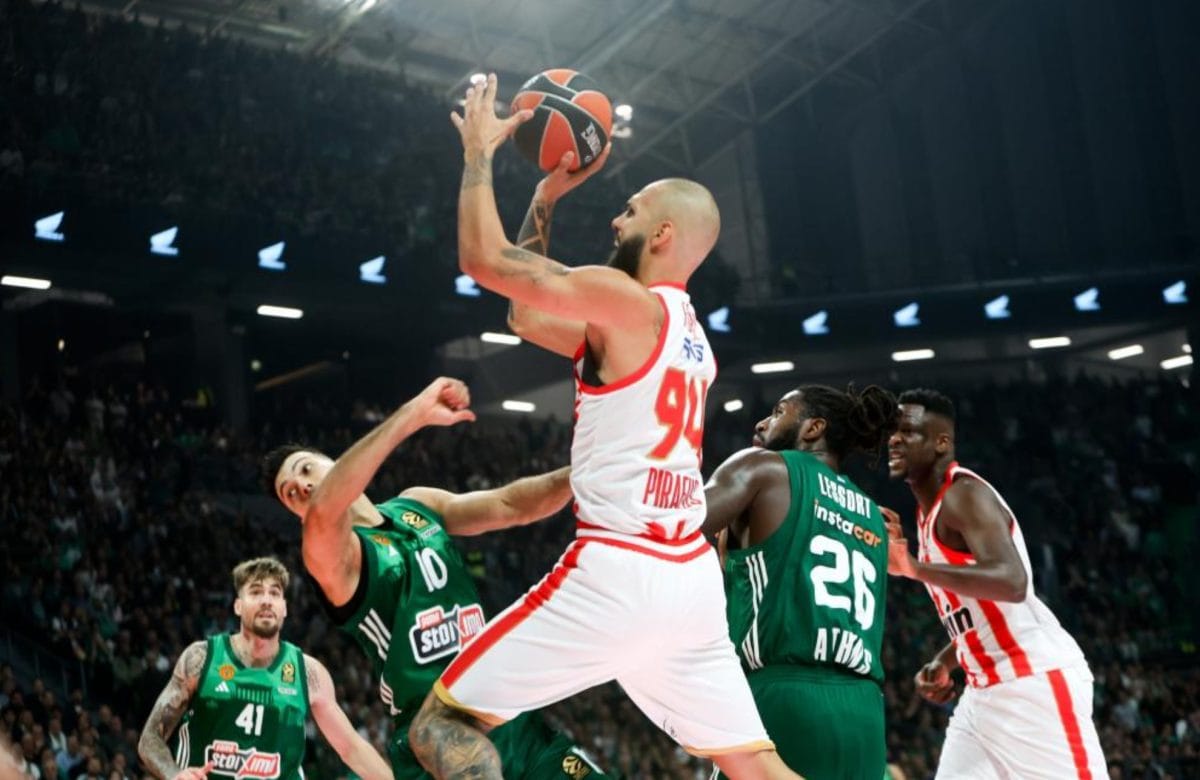 Fournier et Vezenkov héroïques dans le derby grec de l'Euroliga