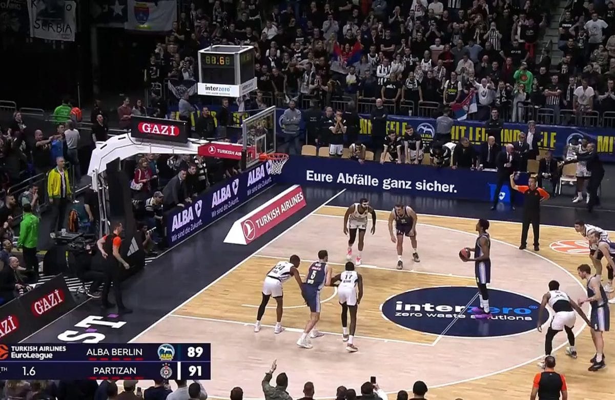 Incroyable lancer-franc accidentel et défaite en Euroligue !