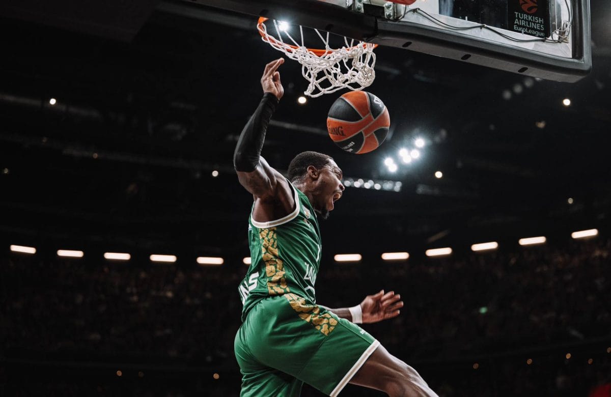 Lonnie Walker IV, de l'ombre NBA à la lumière de l'Euroligue