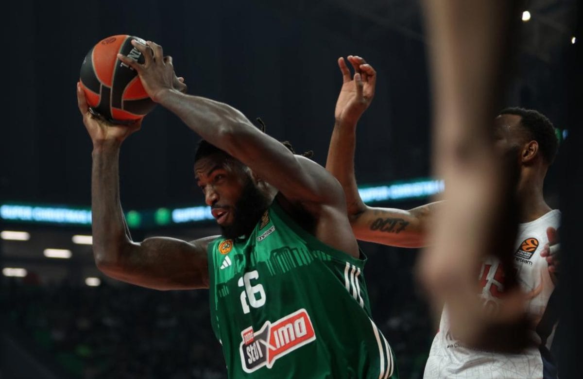Panathinaikos garde Mathias Lessort malgré sa grave blessure au péroné