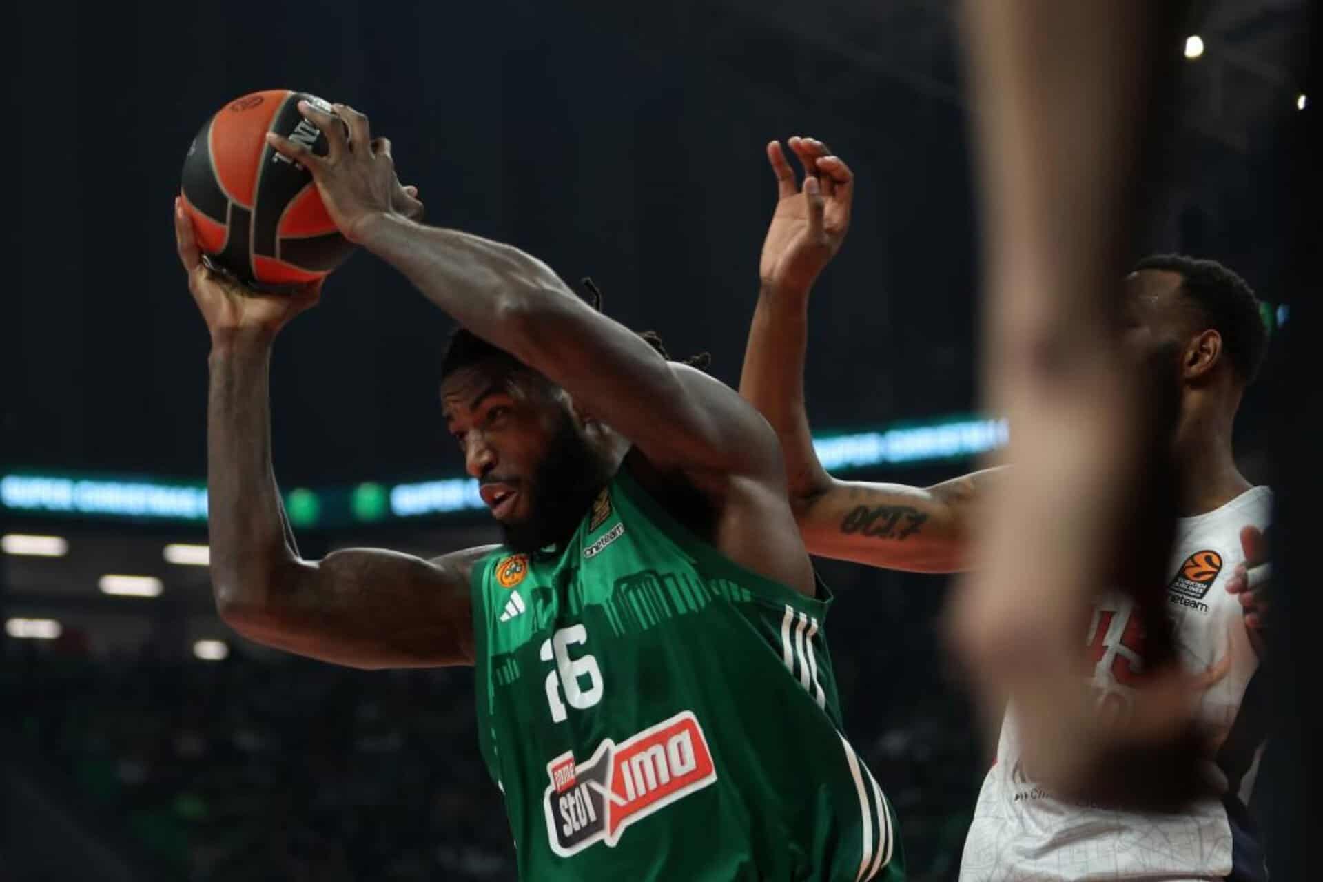 Panathinaikos garde Mathias Lessort malgré sa grave blessure au péroné