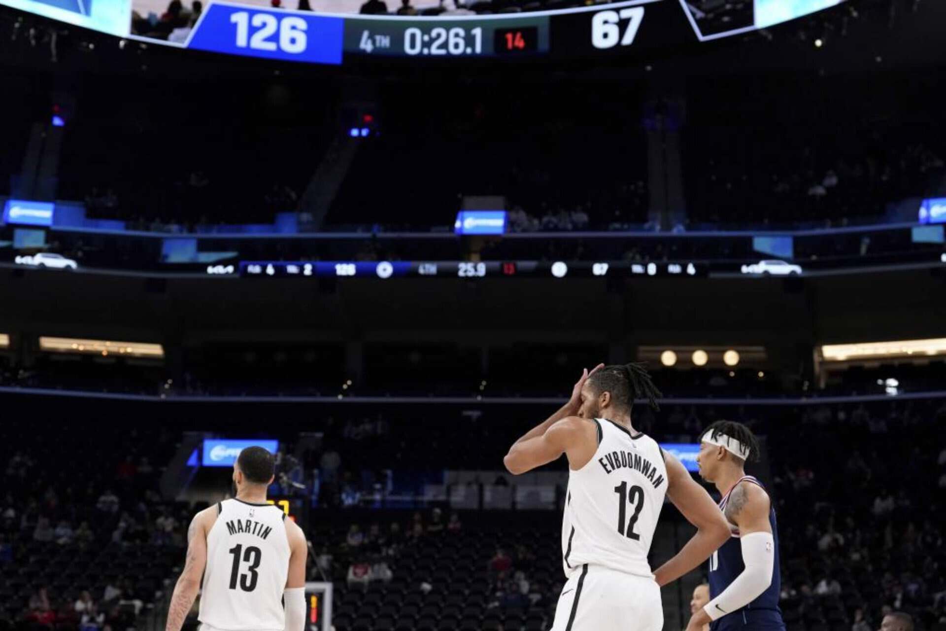 Jordi Fernández et les Nets subissent une défaite historique face aux Clippers