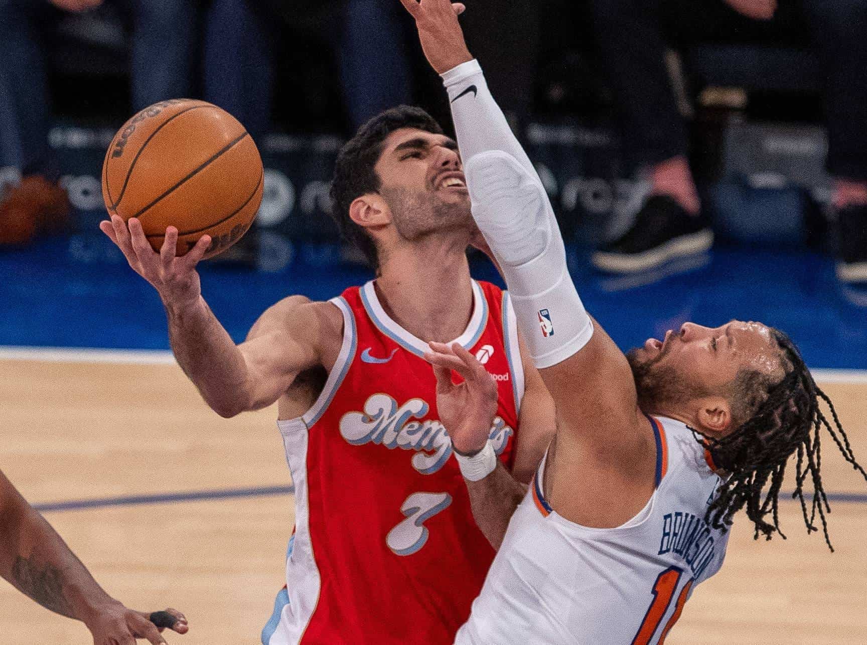 Les Knicks écrasent les Grizzlies à New York avec Aldama en forme