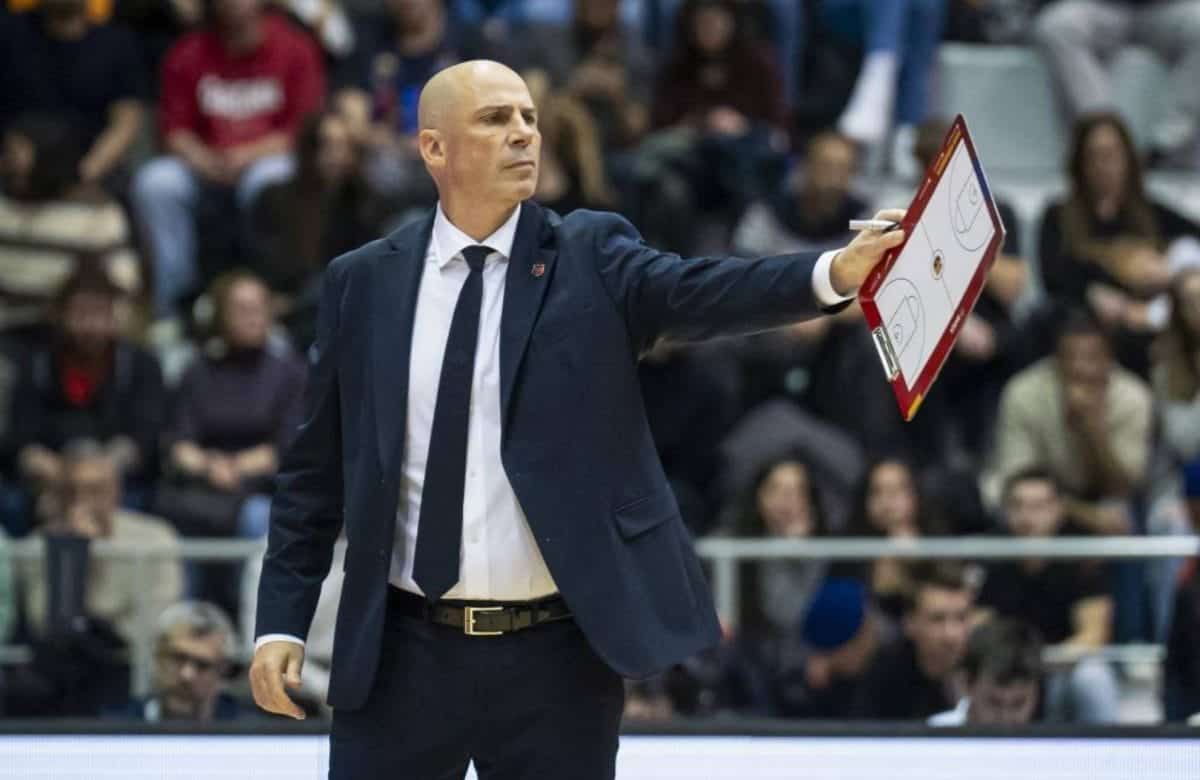 Peñarroya discute stratégies pour le Barça avant l'Euroligue à Panathinaikos