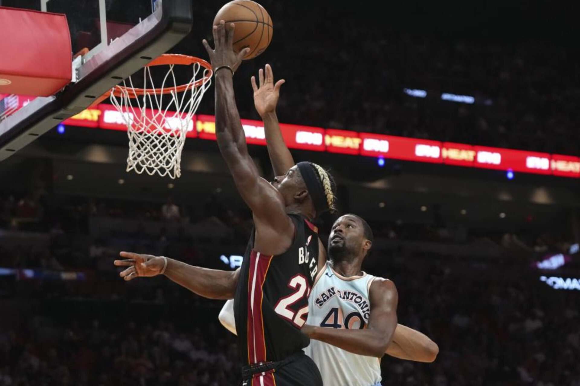Le rookie des Heat éclipse Wembanyama lors d’une victoire écrasante