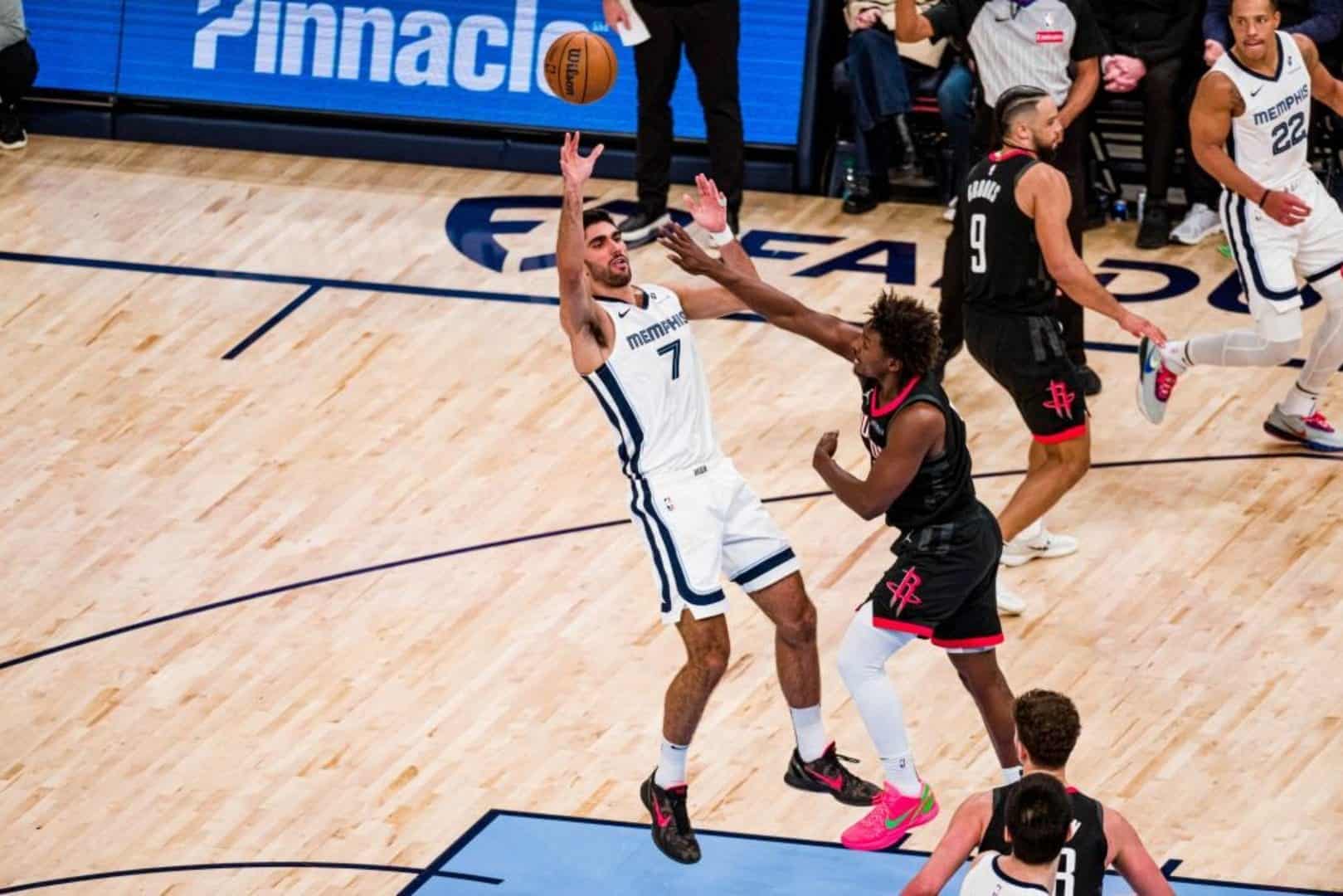Santi Aldama brille lors de son retour malgré la défaite des Grizzlies