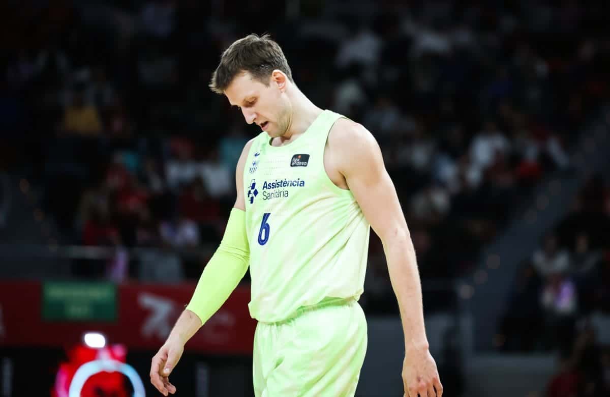 Coup dur pour le Barça, Jan Vesely absent jusqu'à 10 semaines