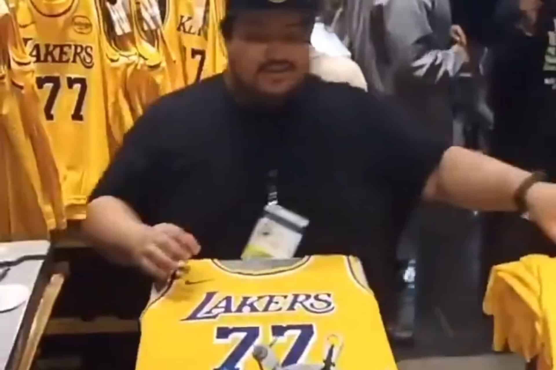Le 77 des Lakers s’envole : Doncic déclenche une frénésie à LA