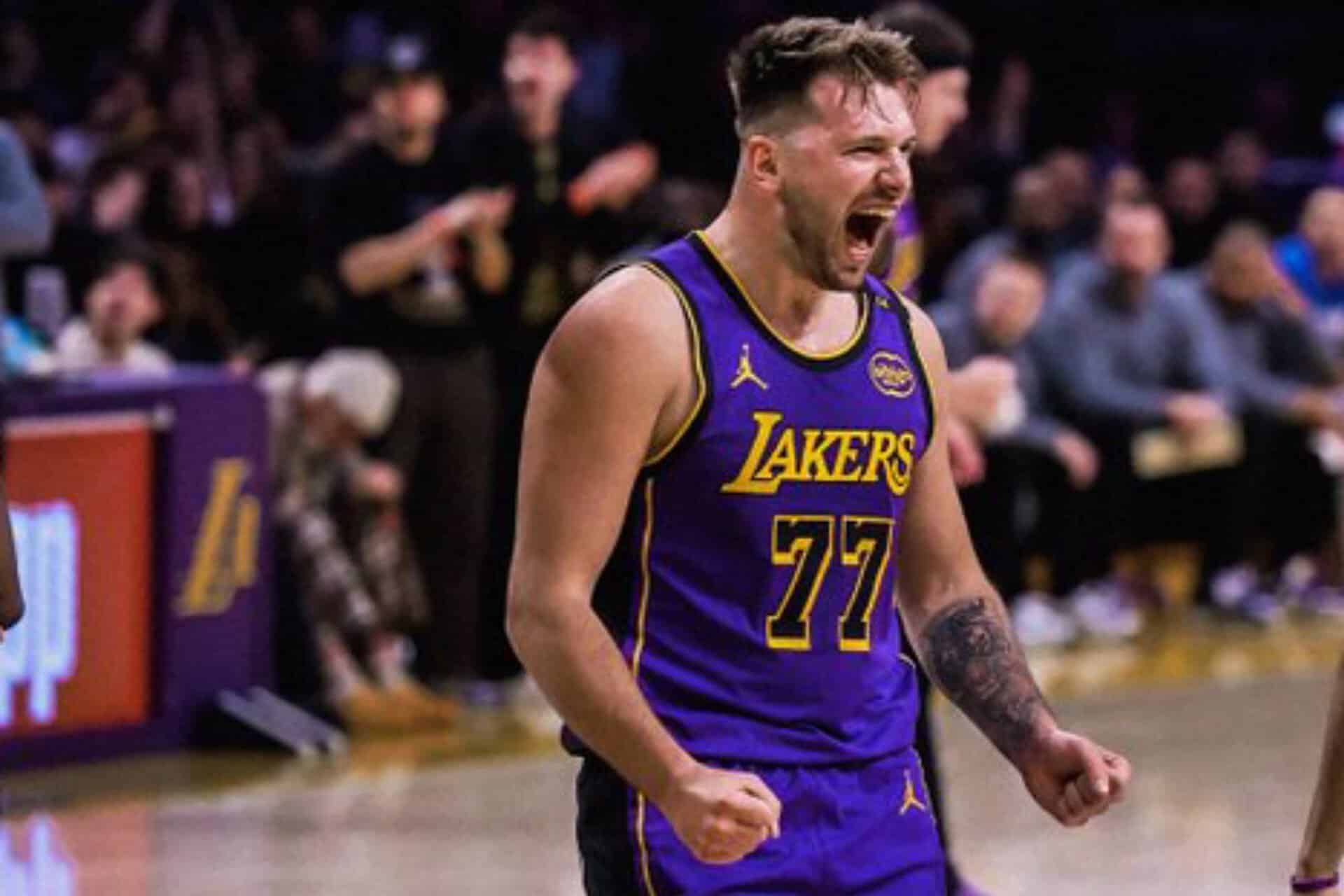 Luka Doncic brille contre son ancienne équipe avec un triple-double