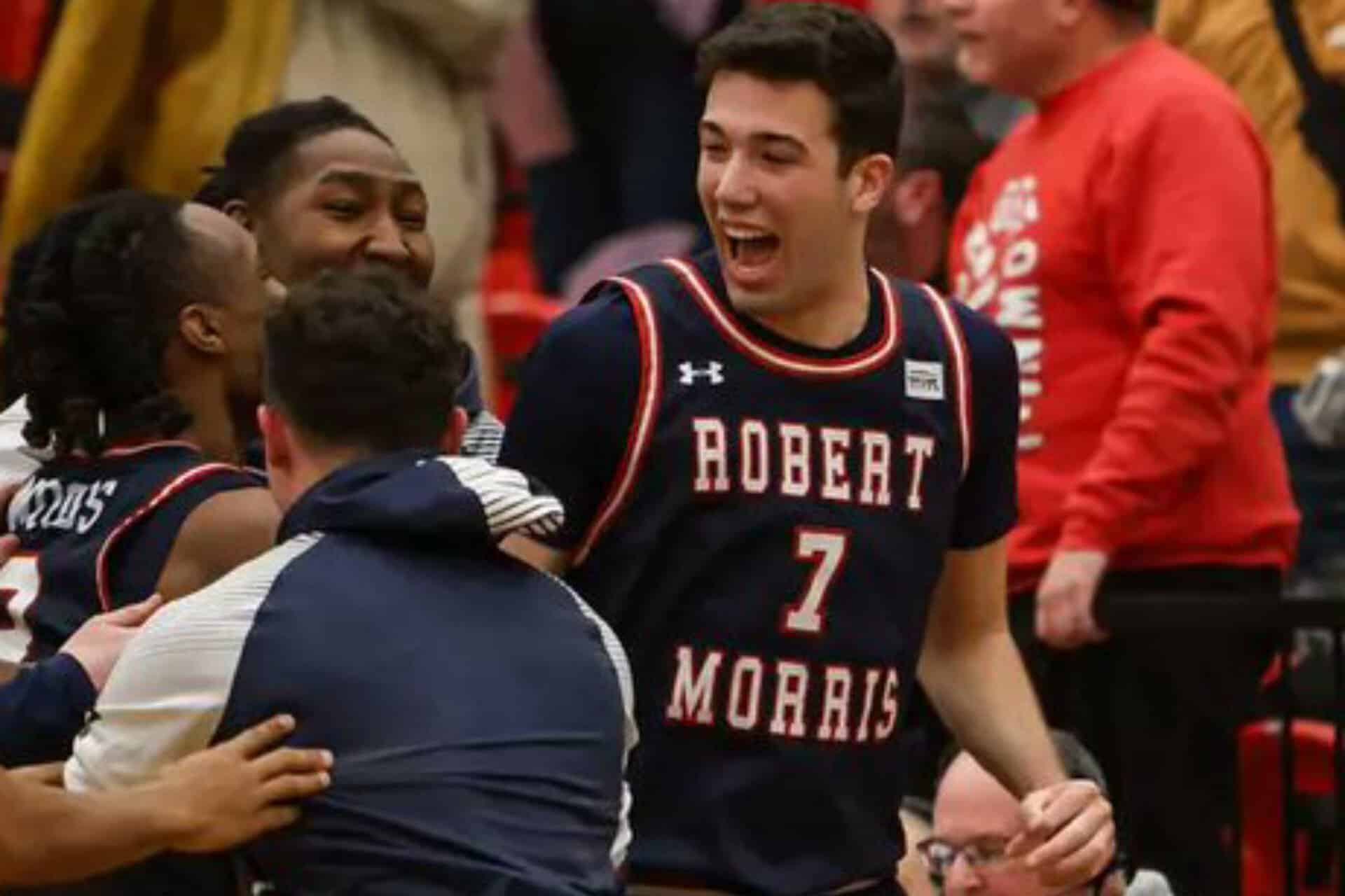 Álvaro Folgueiras brille en NCAA : près du record avec 35 points !