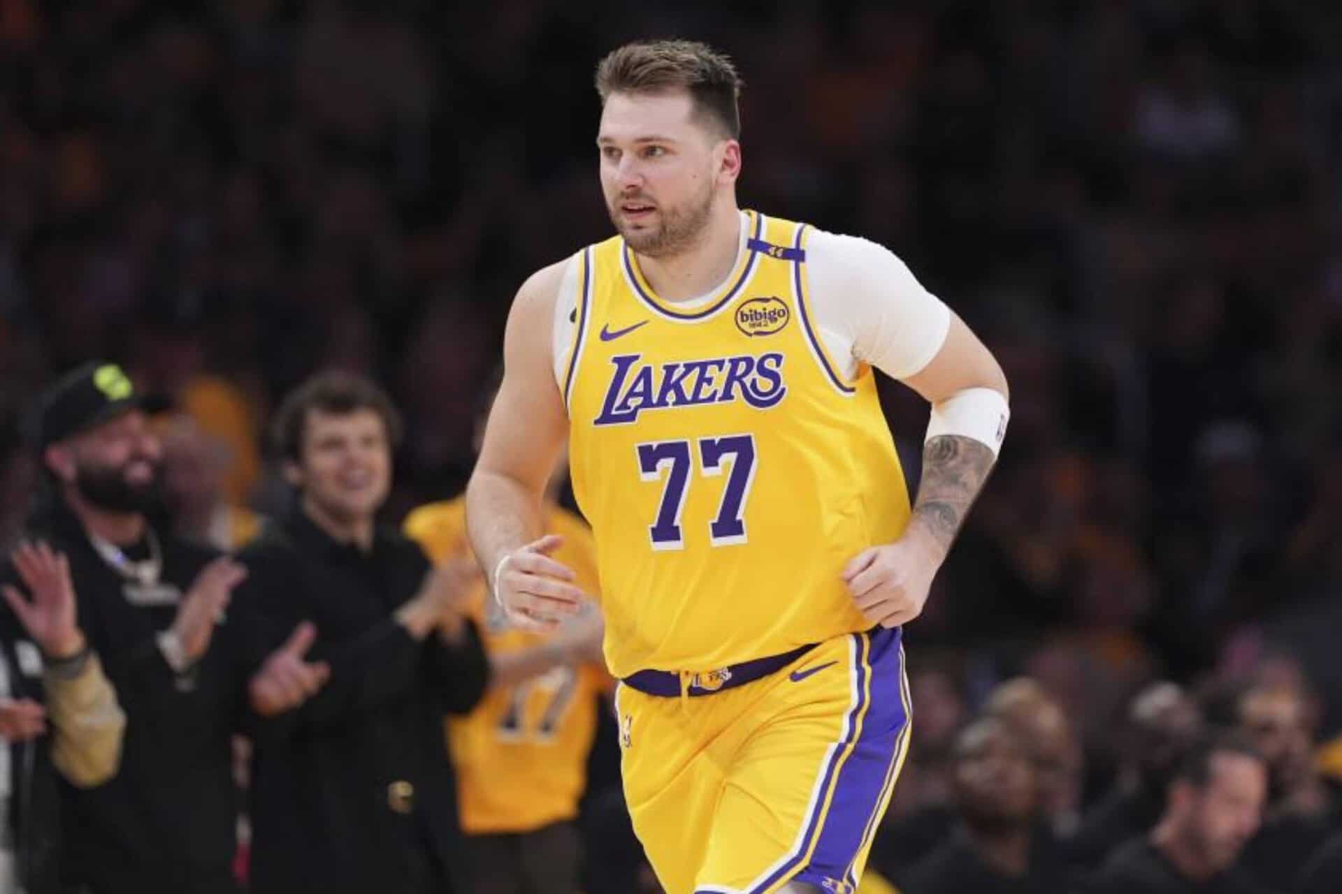La première tenue de Doncic avec les Lakers estimée à un million de dollars