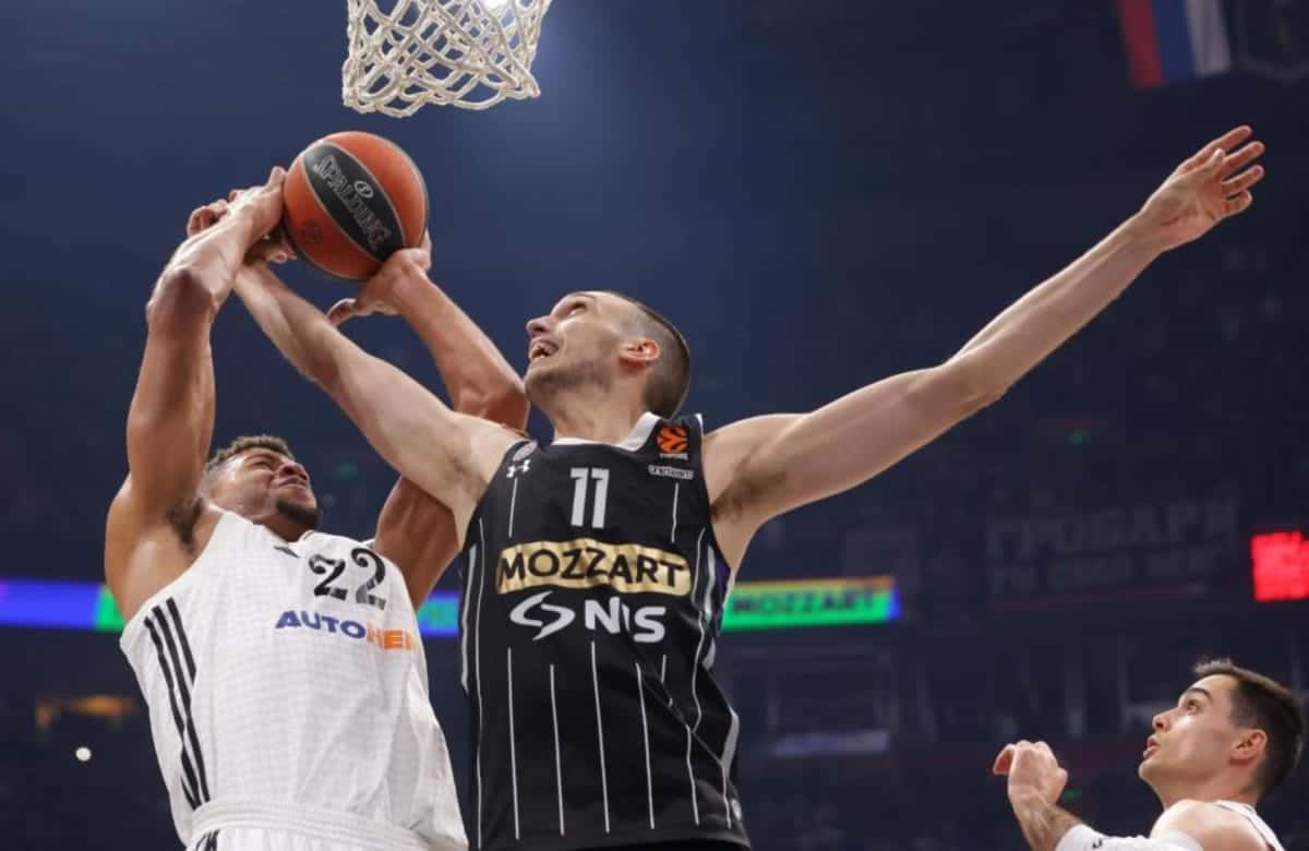 Walter Tavares devient le deuxième plus grand rebondeur de l'Euroligue