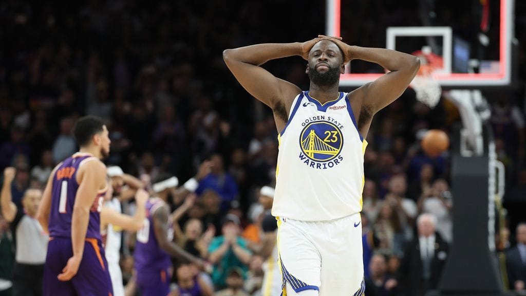 Draymond Green expulsé face aux Suns après deux techniques