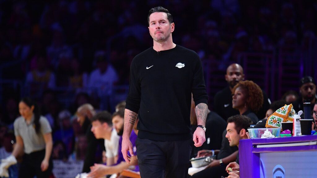JJ Redick critique les Lakers après la défaite face aux Rockets