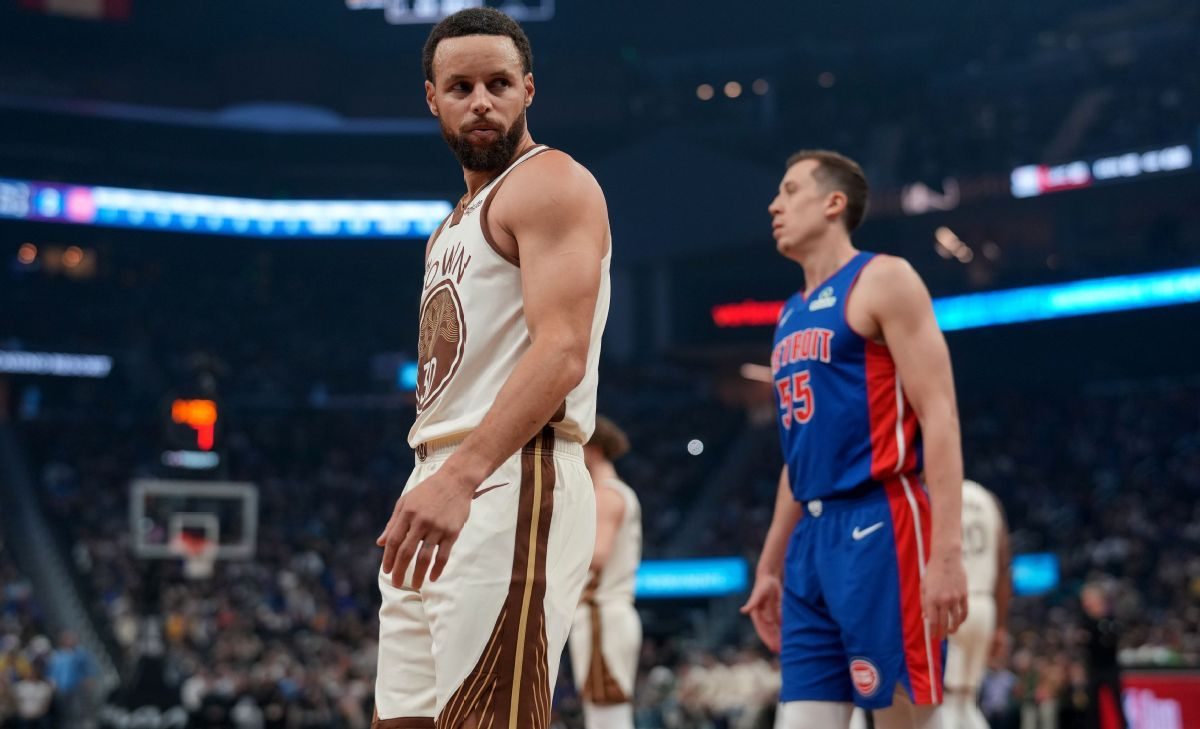 Curry forfait face aux Pistons pour douleur au genou