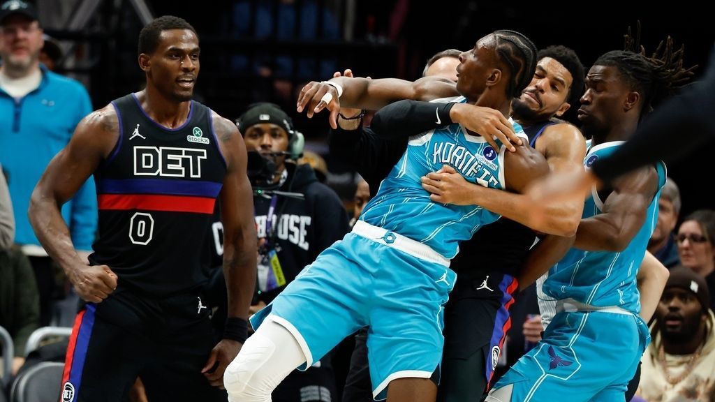 Bagarre Pistons vs Hornets : 4 joueurs exclus dont Bridges