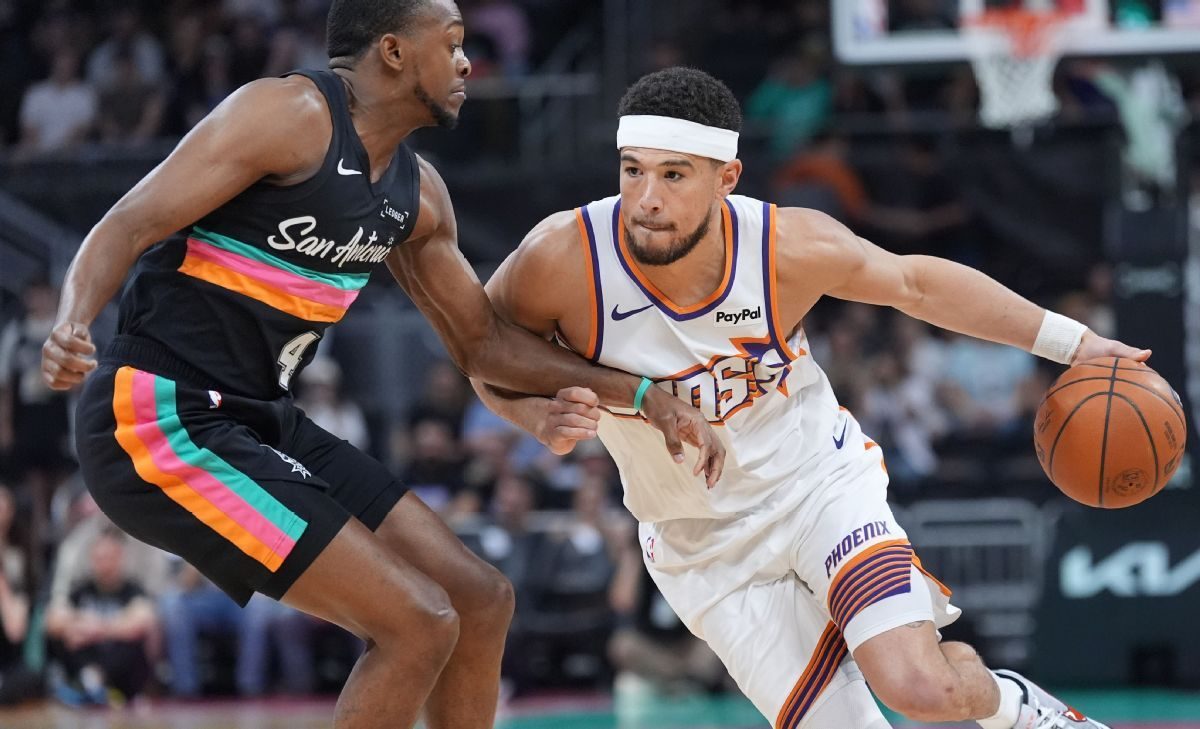 Booker absent face aux Spurs, Suns en difficulté