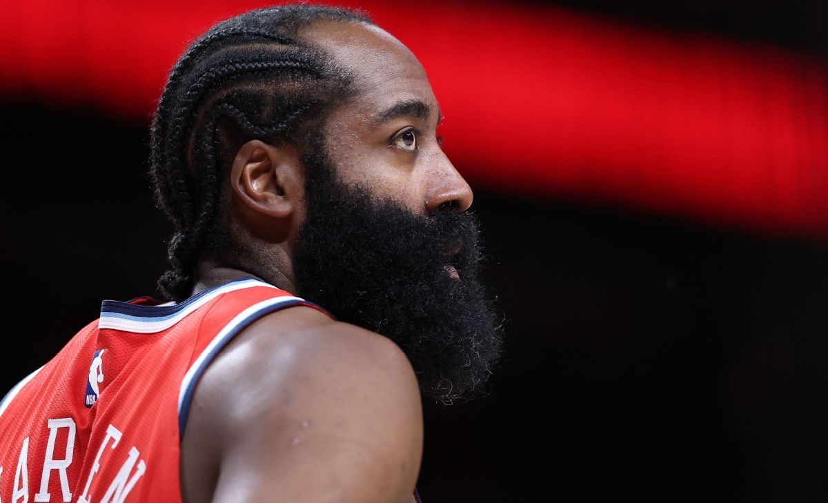 Deadline NBA 2024 : Suivez Harden, Giannis, AD et transferts