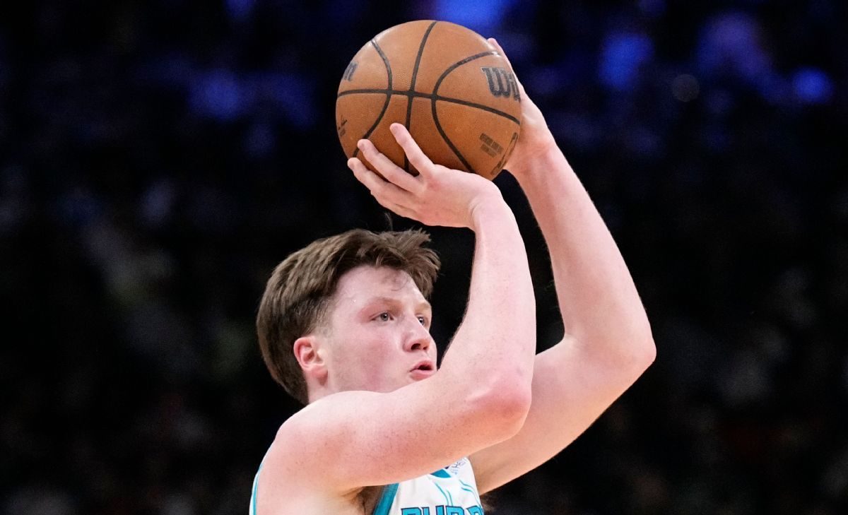 Kon Knueppel bat le record rookie NBA de 3 points