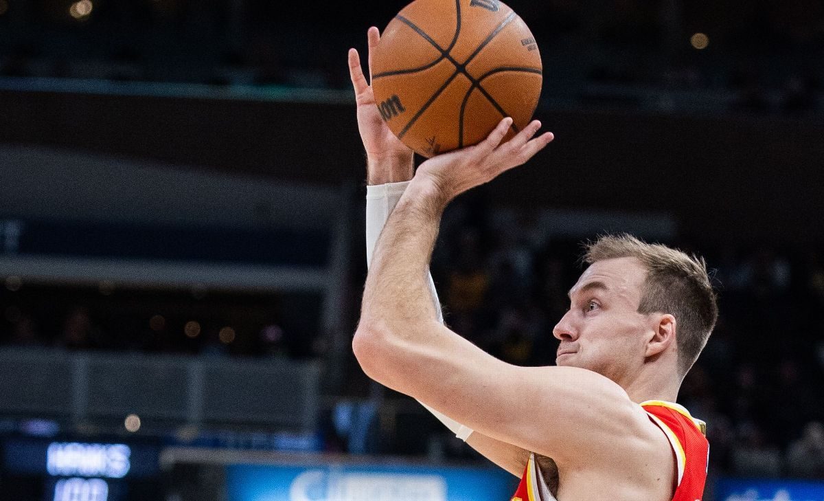 Les Lakers récupèrent Luke Kennard des Hawks en échange