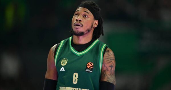 Panathinaikos licencie Rishon Holmes après conflit avec Ataman