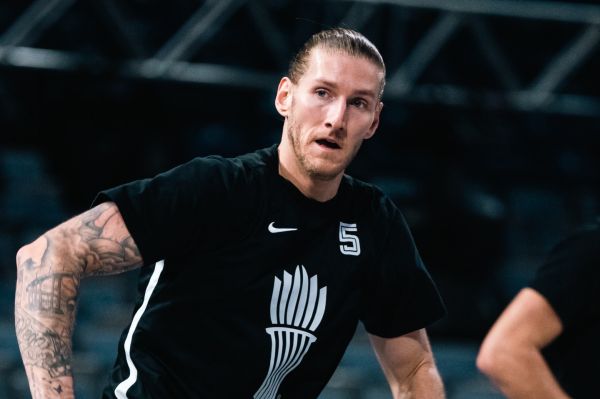 Partizan : Milton et Osetkovskis bloqués à Dubaï après attaques