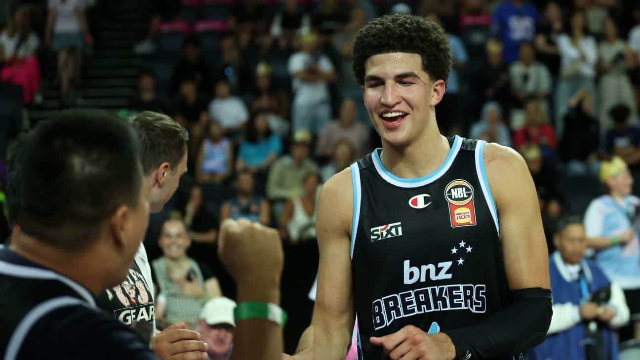 Karim Lopez, espoir mexicain, se présente à la Draft NBA