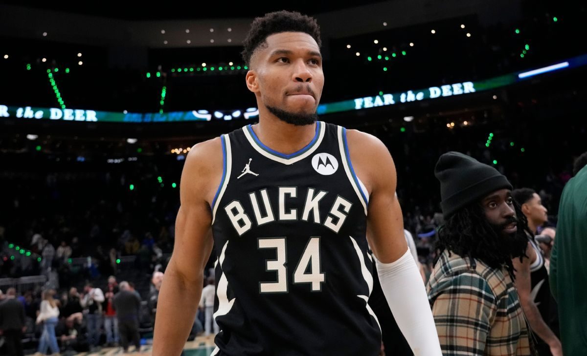NBA : conflit Giannis Antetokounmpo et Bucks dénoncé