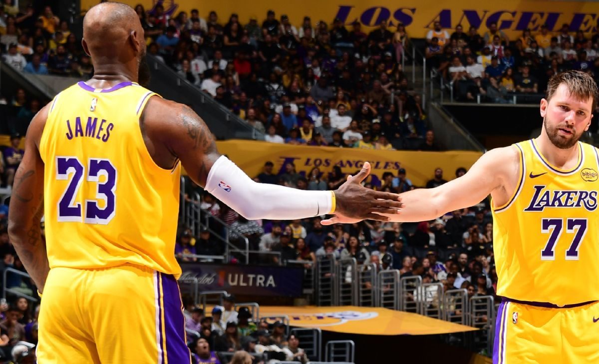 Luka Doncic marque 51 pts, Lakers brillent au retour de LeBron