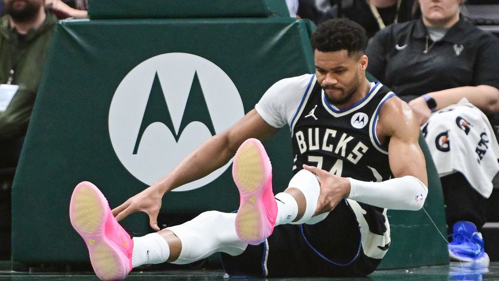 Giannis quitte Bucks-Pacers après une chute inquiétante