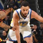 Stephen Curry prêt pour le contact en entraînement Warriors