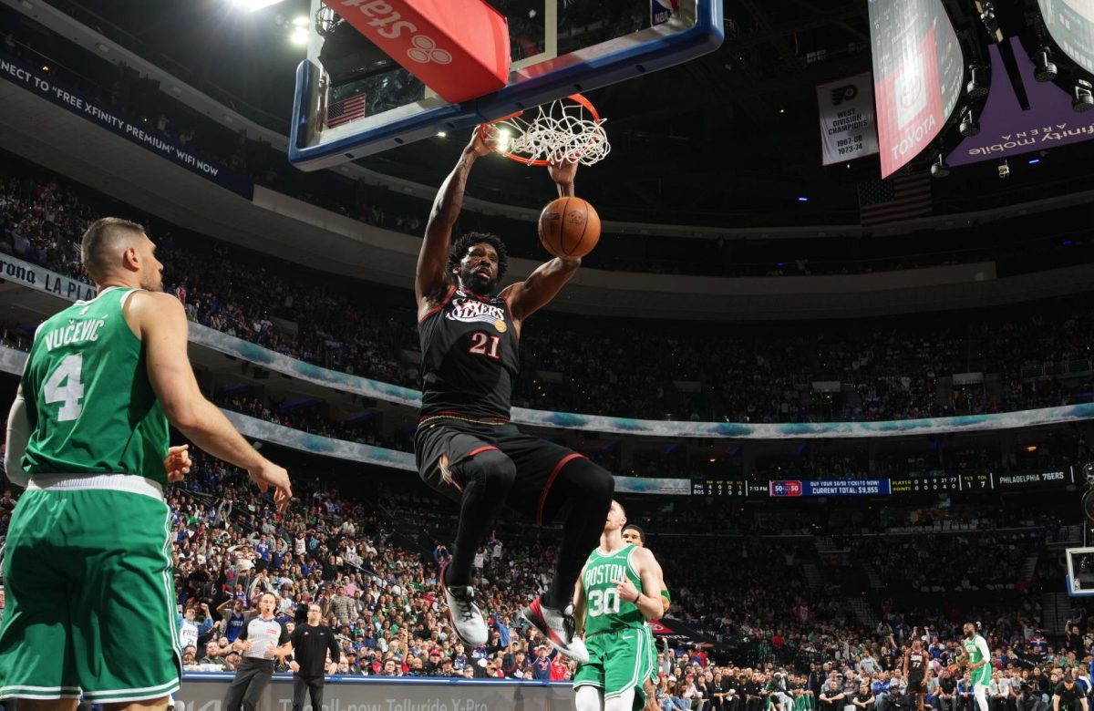 Celtics dominent 76ers et gâchent le retour d’Embiid en 2026