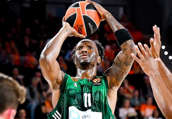 EuroLeague 2026 : Fenerbahce domine Žalgiris, Davis brille