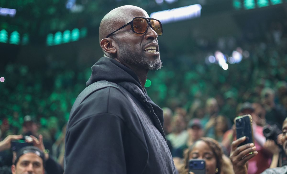 Kevin Garnett acclamé pour son retour chez les Timberwolves