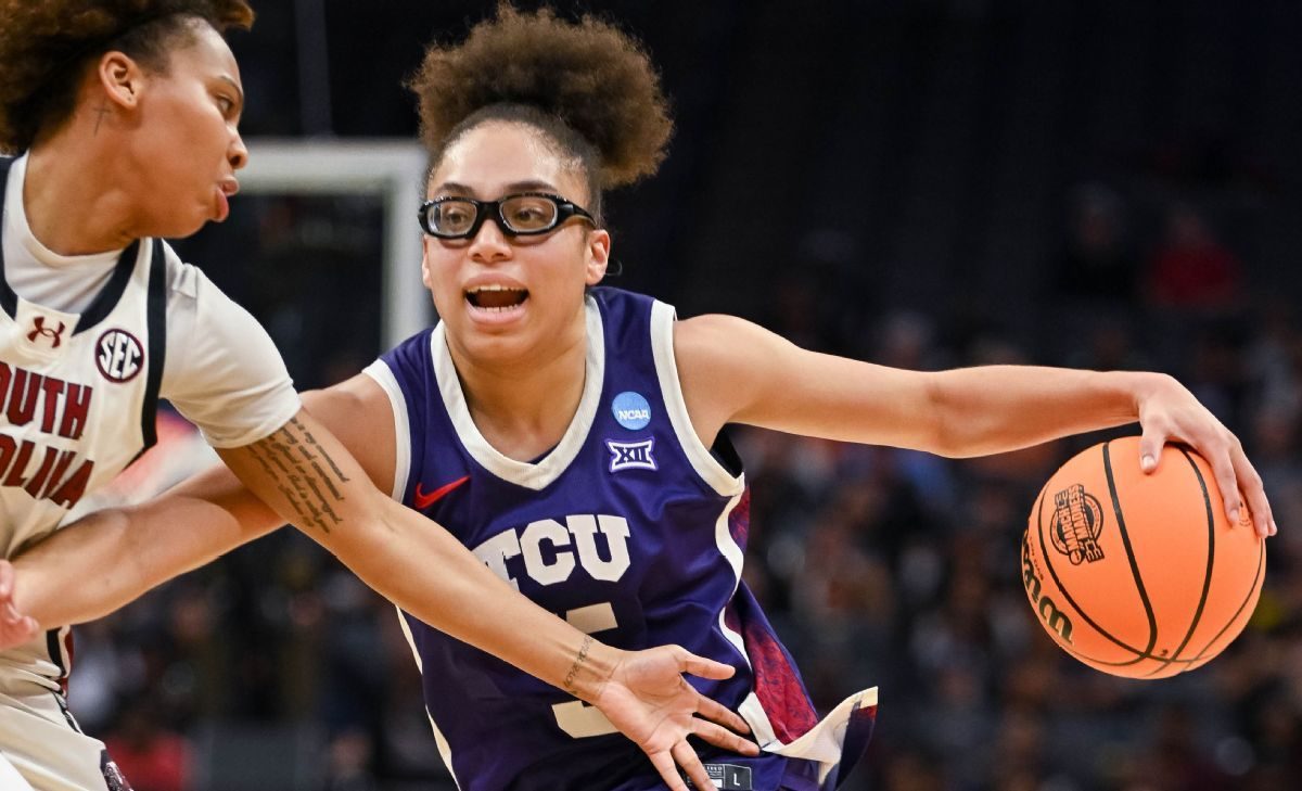 WNBA 2024 : Lauren Betts en tête du mock draft UCLA