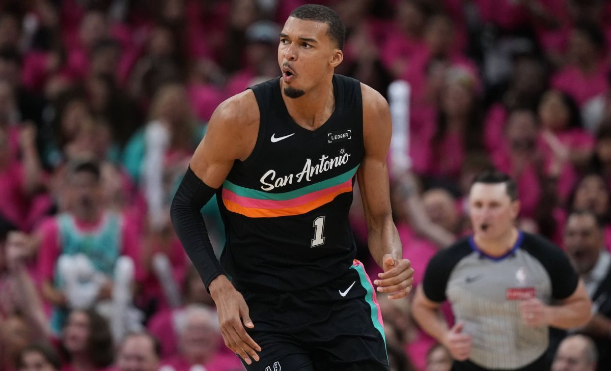 Wembanyama brille avec 35 pts, Spurs dominent Trail Blazers