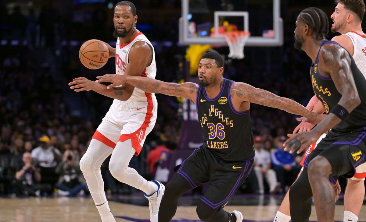 Marcus Smart freine Kevin Durant, Lakers mènent 2-0