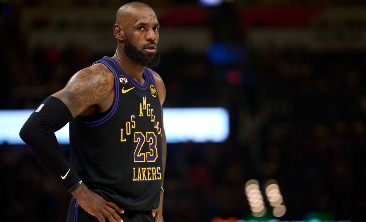 LeBron James absent face au Thunder pour douleur au pied