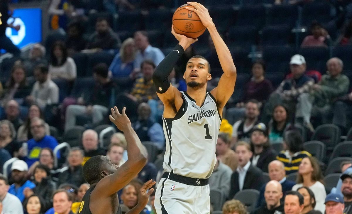 Wembanyama brille avec 40 pts et 13 rebonds face aux Mavericks