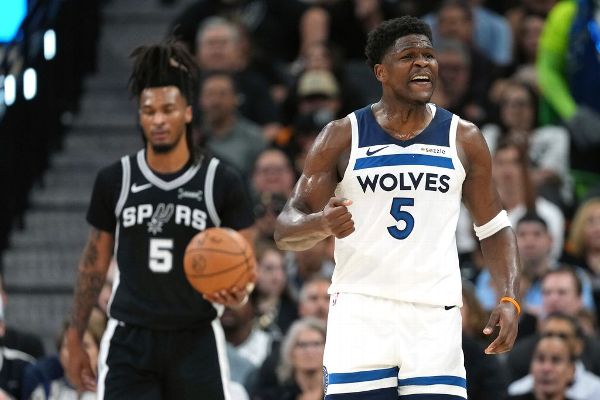 Anthony Edwards confiant malgré l’élimination imminente des Wolves