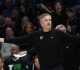 Chris Finch critique l’arbitre Tony Brothers en 2026