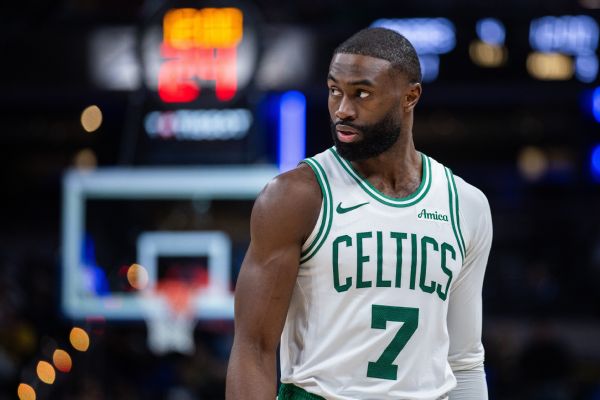 Jaylen Brown (Celtics) sanctionné 50 000$ pour ses critiques