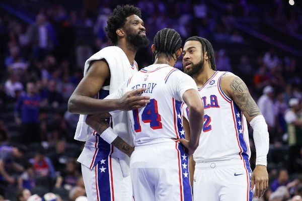 Joel Embiid confiant sur sa santé et son genou en 2026