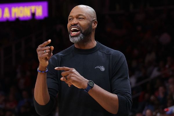 Orlando Magic licencient Jamahl Mosley après 5 saisons