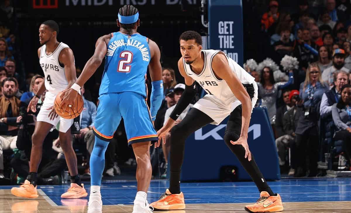 Paris NBA 2026 : pronostics finales conférences Knicks vs Spurs