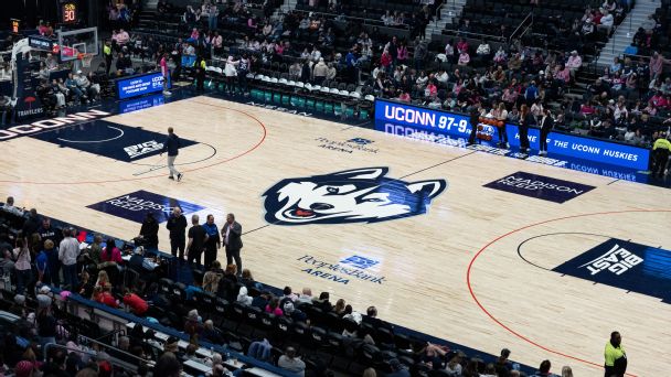 Sue Bird et Jordan Hawkins honorés par le Sénat du Connecticut